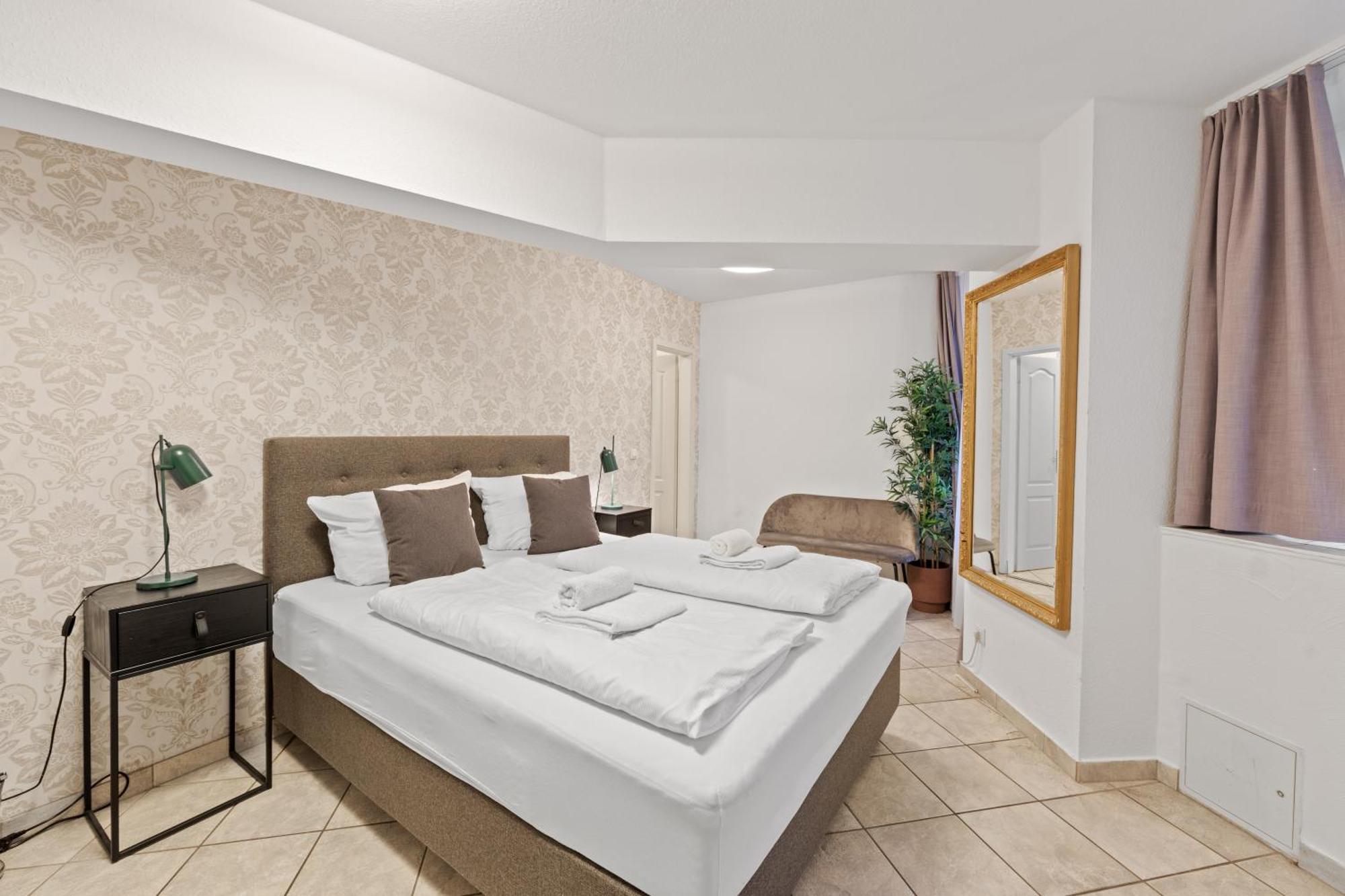 Big Family Treptower Park Apartment *
